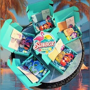 Sunbox Miami - Mini Gift Box I Miami ☀️🦩